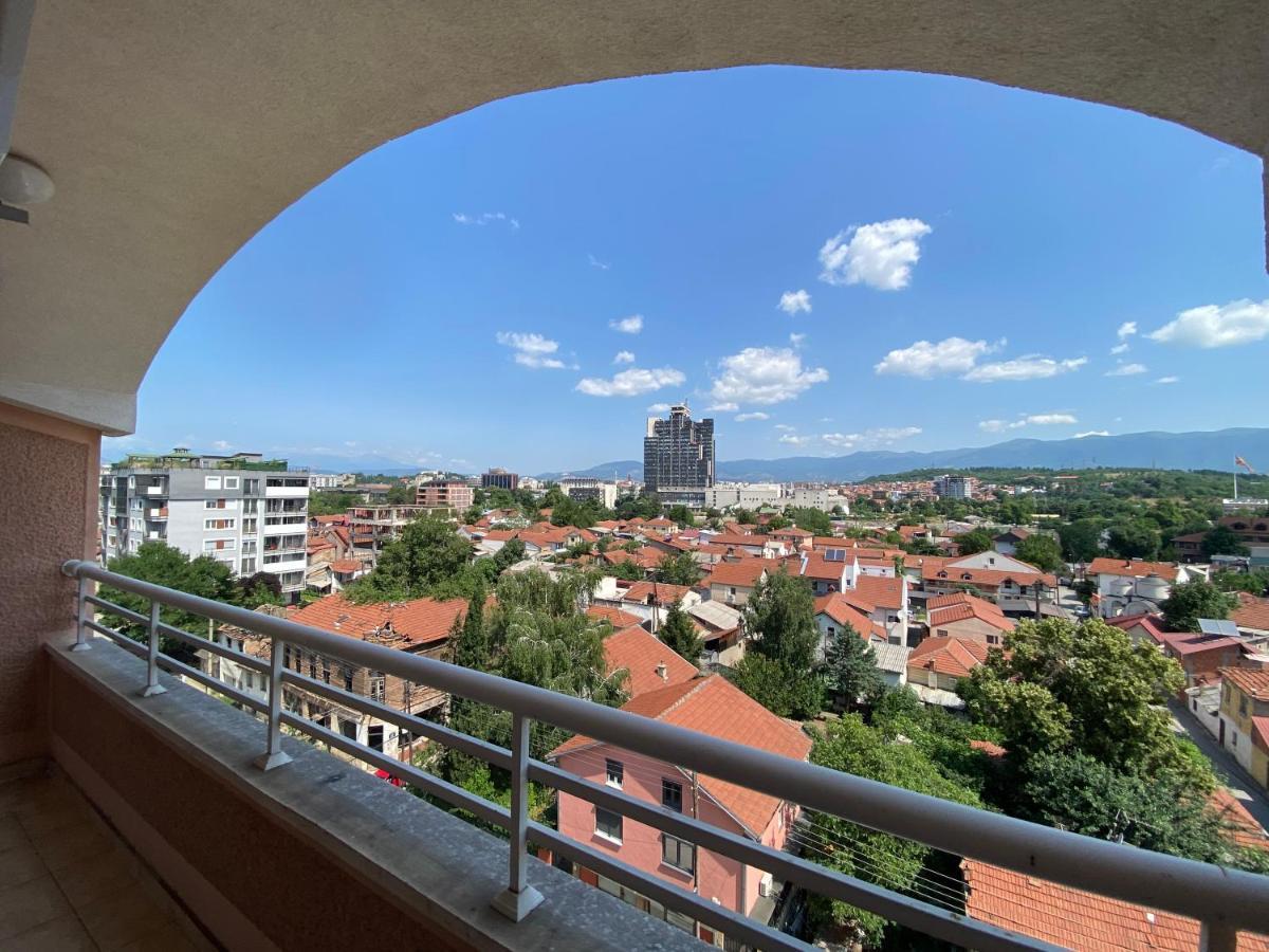 S Apartment Szkopje Kültér fotó